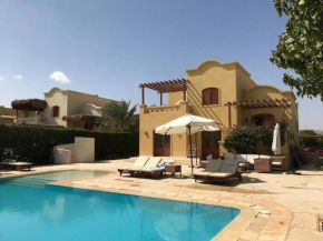 Gorgeous Villa in Gouna with Heated Private Pool